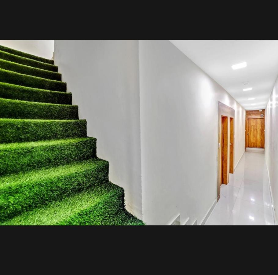 Hotel Bhavya Residency Ahmedabad Exterior foto